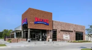 Home 28 Walk-Ons Sports Bistreaux: Dive Into the Best Game Day Menu